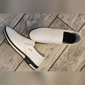 Men's Slip-On Loafers
